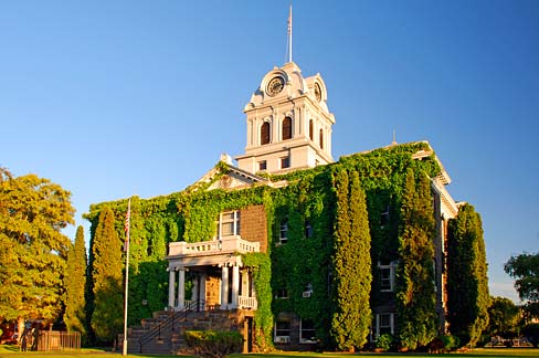Crook County Courthouse