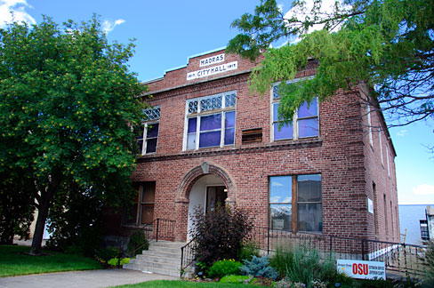 Old Jefferson County Courthouse